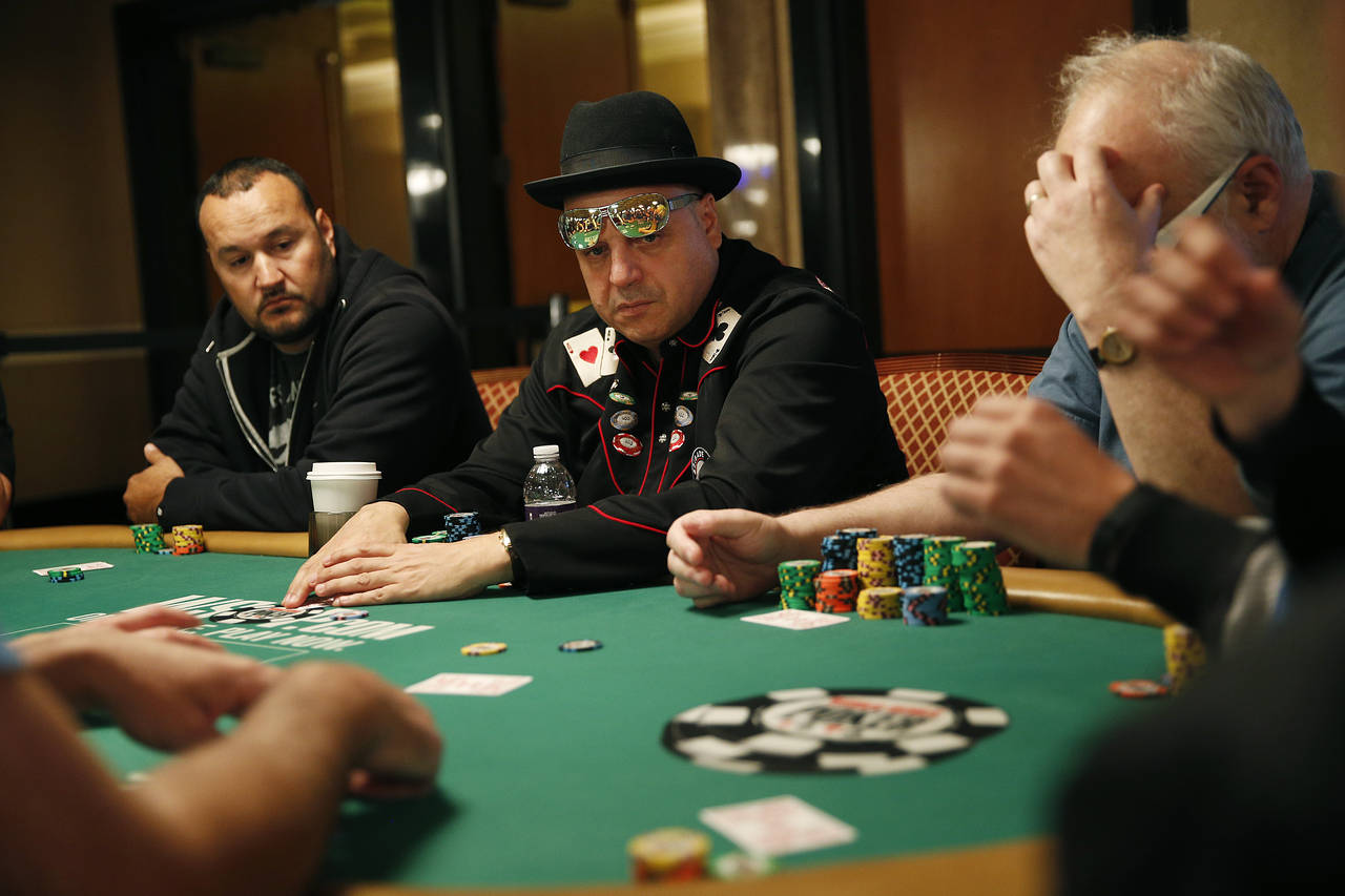 Here’s how to become a professional poker player in the 2020 year